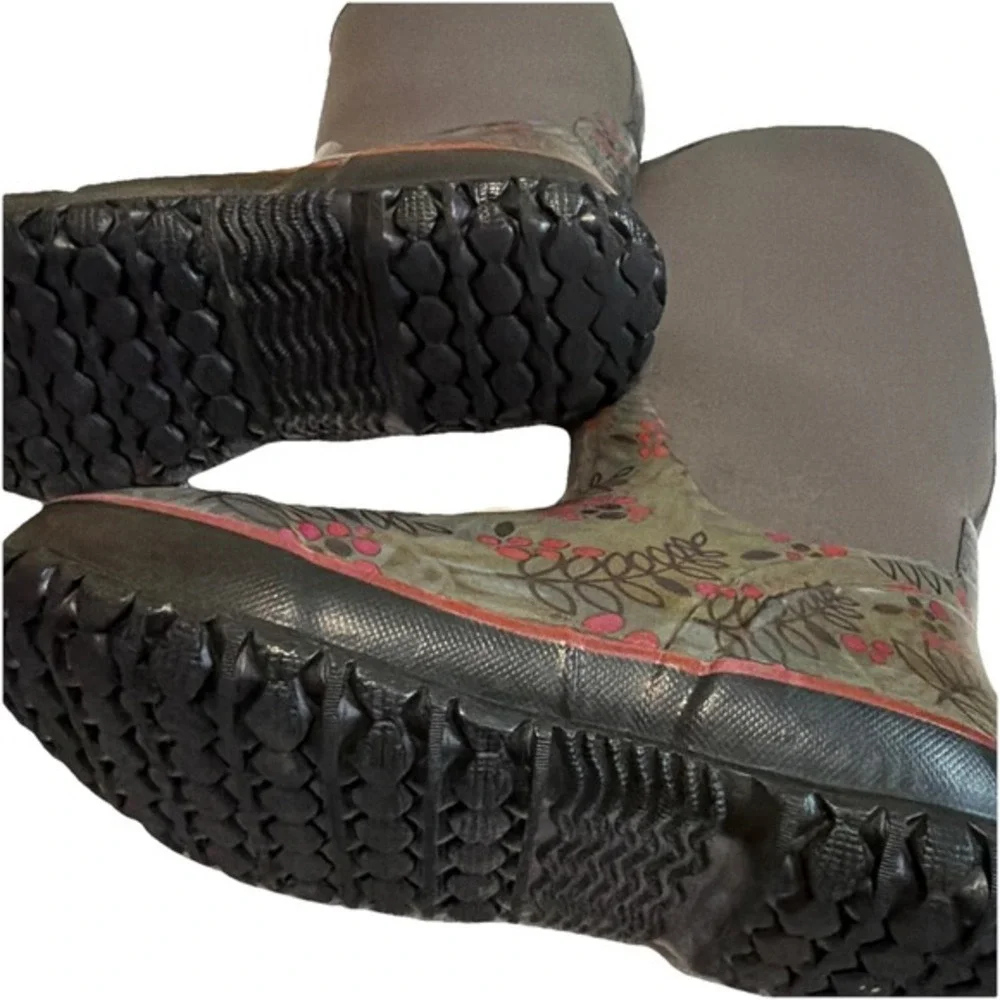 Bogs‎ Women's Size 7 Neotech Berry 78036-062 Waterproof         1736